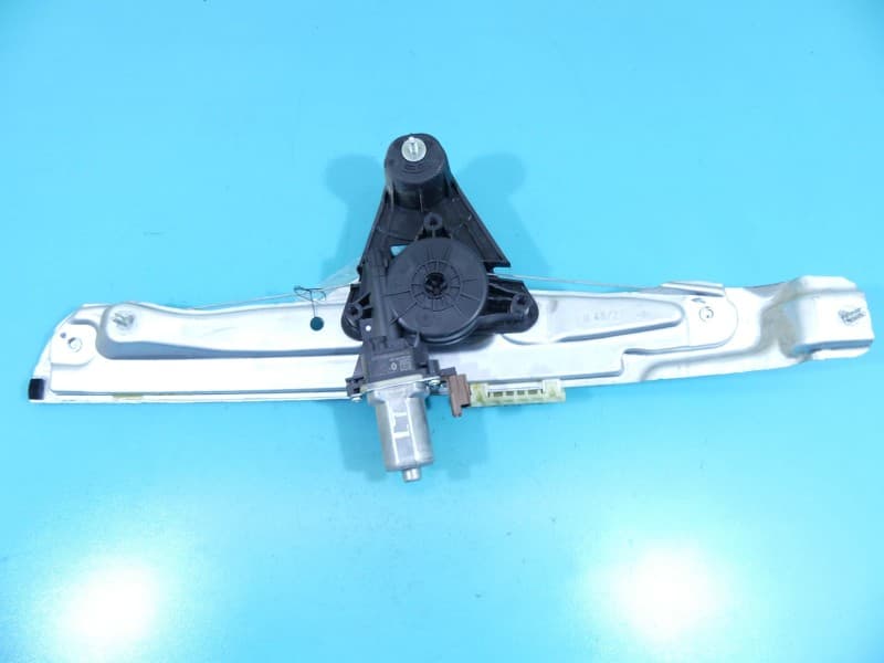 Podnośnik tył lewy SZYBY WINDA 827210075R 2pin Dacia Sandero III 20- HB