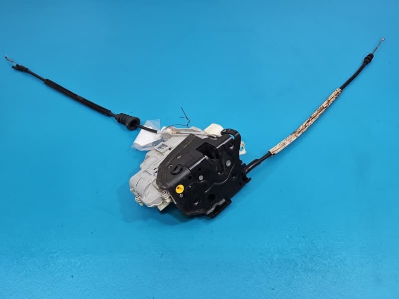 Zamek tył lewy Vw Passat B7 7pin 3C4839015A