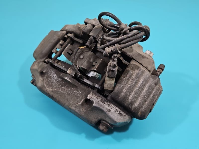 Zacisk przód prawy Mercedes W221 3,0 CDI