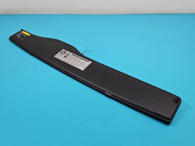 Osłona ZAŚLEPKA PLASTIK Nakładka kierownicy powietrza Vw Passat B8 5Q0129954A