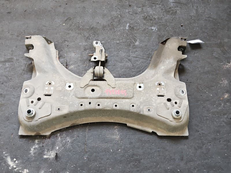 WÓZEK KOŁYSKA TRAWERS Sanki Belka silnika Renault Clio IV 12-20 1.2 16V D4FD740