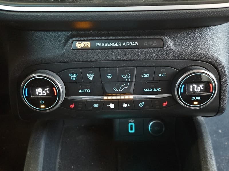 Konsola panel nawiewu Ford Focus Mk4 JX7T-18C612-HC