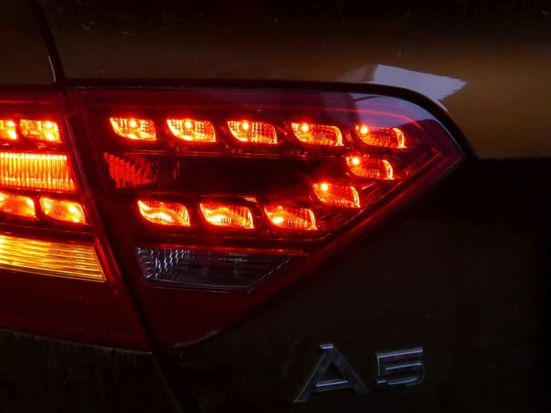 Lampa tył lewa klapy Audi A5 8T HB EUROPA 8T0945093A