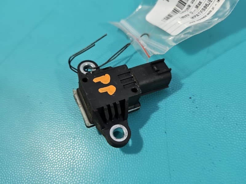 Czujnik uderzeniowy uderzenia Isuzu D-Max II 11-19 898146939Y