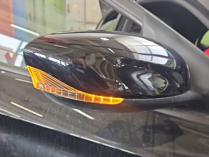 Lusterko prawe MG MG3 24- Europa /Lakier: 5PBC / 9pin / Składane elektrycznie europa