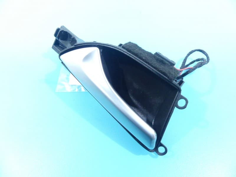 Klamka wewnętrzna tył lewa INFINITI QX30 H15 16-19 A2467600
