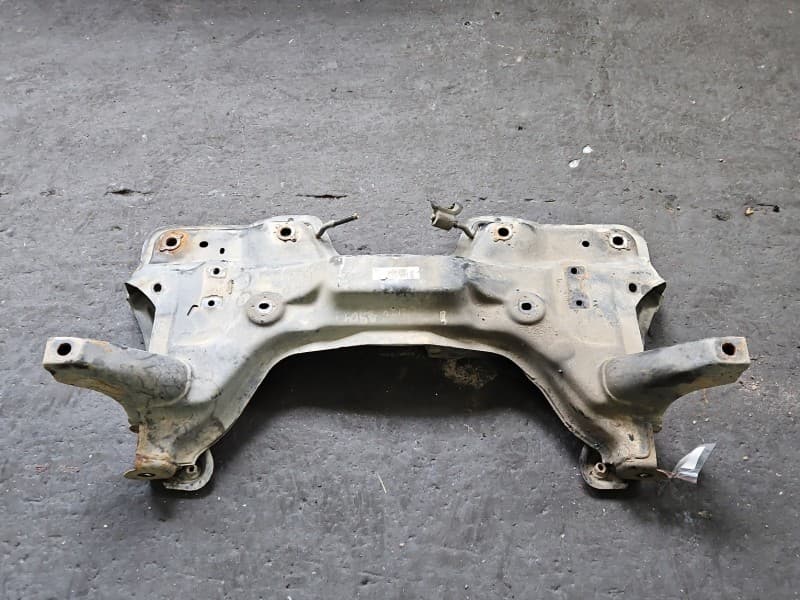 WÓZEK KOŁYSKA TRAWERS Sanki Belka silnika Fiat Grande Punto 1,4 8V