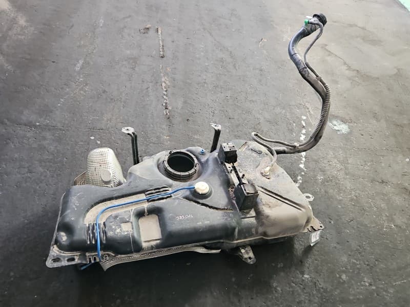 Zbiornik paliwa bak Toyota Proace City 1,2 D-4T 9826944980