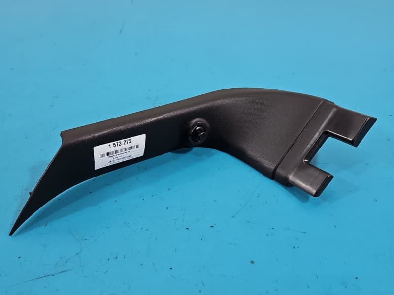 Osłona ZAŚLEPKA PLASTIK OSŁONA POSZYCIE SŁUPKA PRAWA BMW iX1 U11 MB012746 9450522
