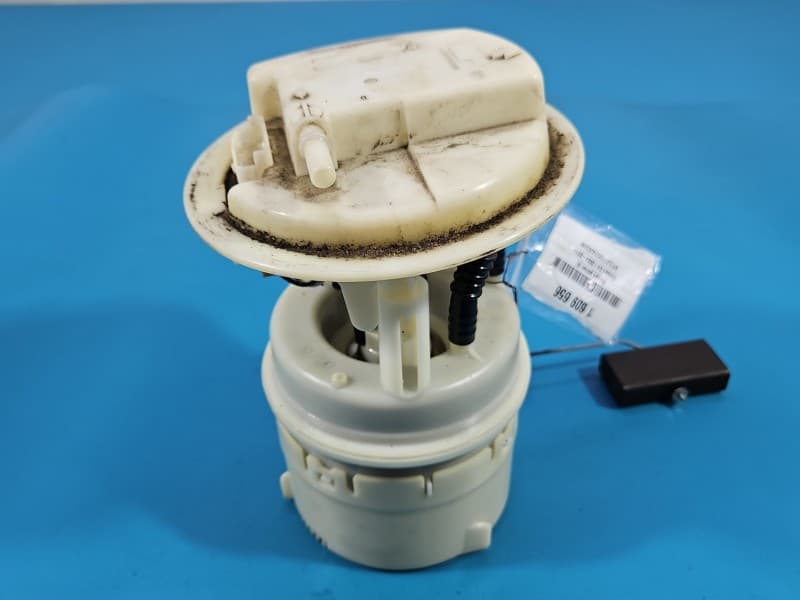 pompka Pompa paliwa Citroen C4 I 1,6 16v 9632672080G 4 pin