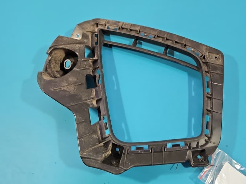 Zaślepka kratka zderzaka prawa atrapa Hyundai Tucson IV 20- 865C2-N7000