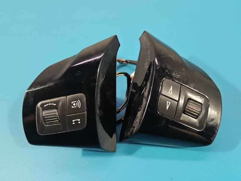 Przełącznik multifunkcja kierownicy Opel Corsa D 13222331