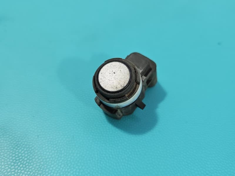 Czujnik parkowania PDC BMW iX1 U11 C5A 13315112 5A1A268-04