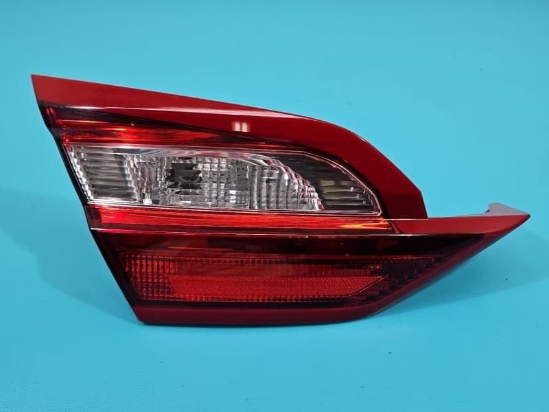 Lampa tył lewa klapy Ford Fiesta Mk8 HB EUROPA H1BB-13A603-AH
