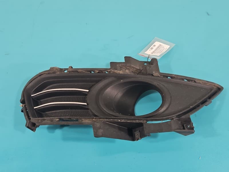 Zaślepka kratka zderzaka prawa atrapa Ford Mondeo Mk5 DS73-19952-KW