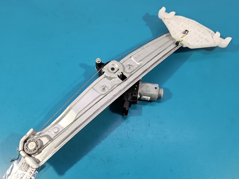 Podnośnik przód lewy SZYBY WINDA 82450-N7010 Hyundai Tucson IV 20- 6 PIN 5d HB