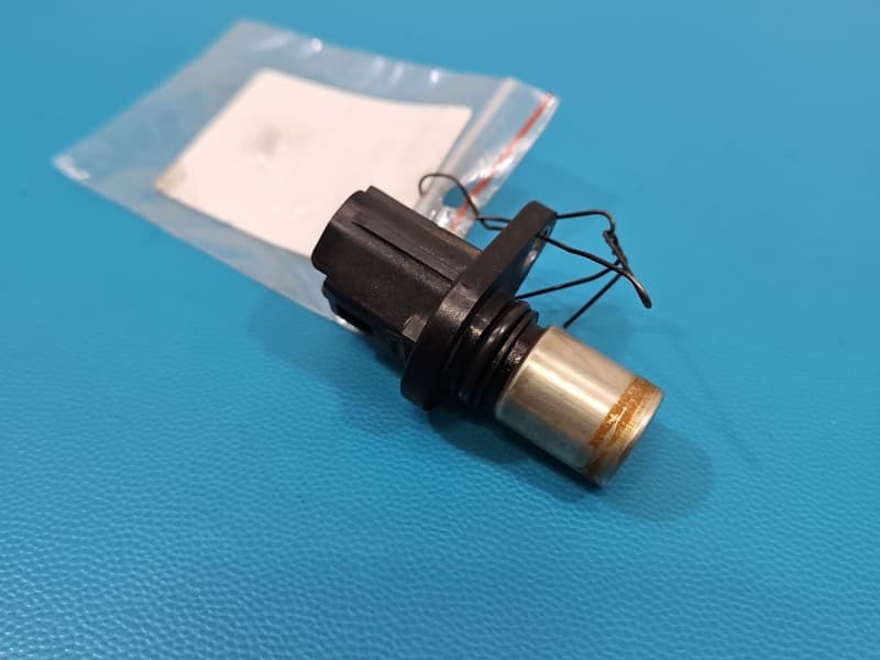 Czujnik położenia wałka rozrządu Toyota Prius II XW20 03- 1,5 16V 90919-05024 029600-0590