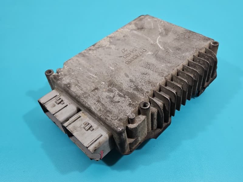 Komputer Sterownik silnika Chrysler Voyager IV 00-07 3,3 V6 04745860