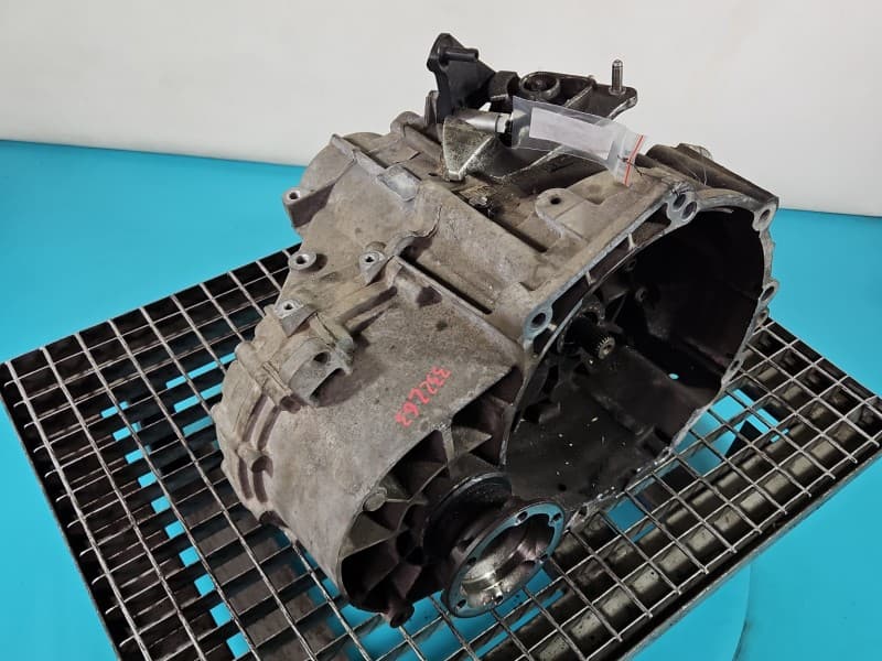 Skrzynia biegów NFU Vw Passat B7 2,0 tdi Cff