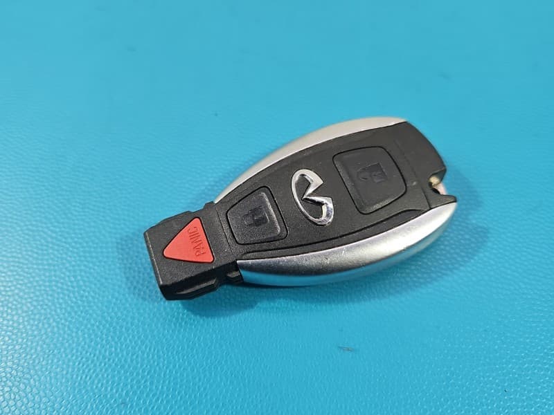PILOT KLUCZYK KEYLESS INFINITI QX30 H15 16-19