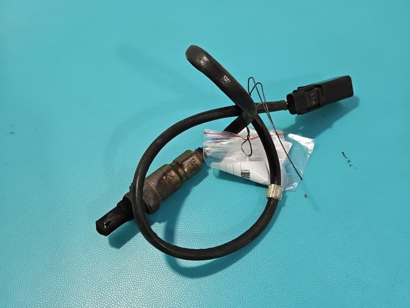 Sonda lambda 6-pin Seat Leon III 12- 2,0 tdi 04L906262A