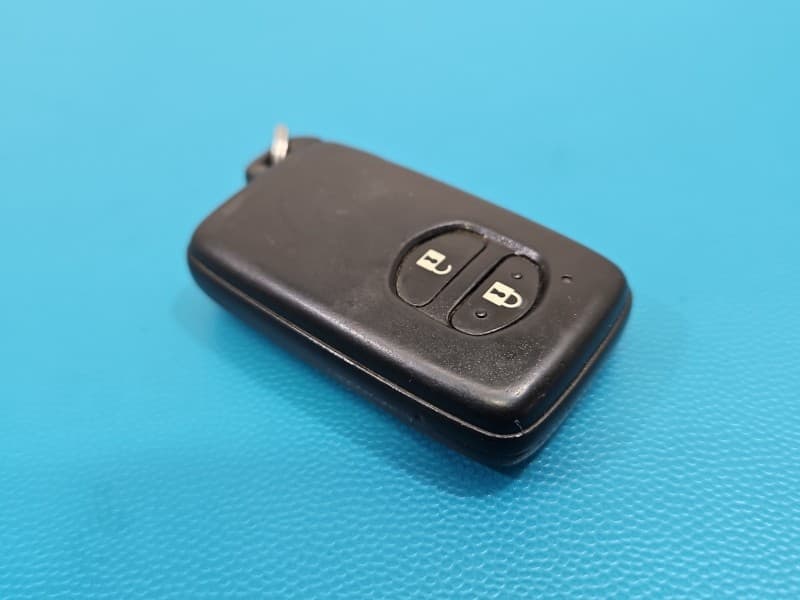 PILOT KLUCZYK KEYLESS Toyota Verso 09-