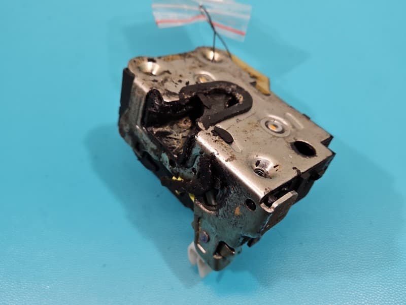 Zamek przód lewy Dacia Lodgy EUROPA 2pin