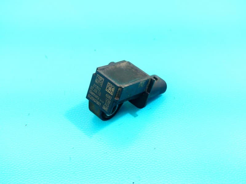 Czujnik uderzeniowy uderzenia Vw Passat B8 5Q0907651