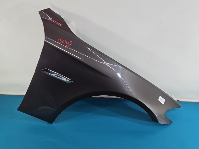Błotnik przód prawy Bmw f10 f11 A17