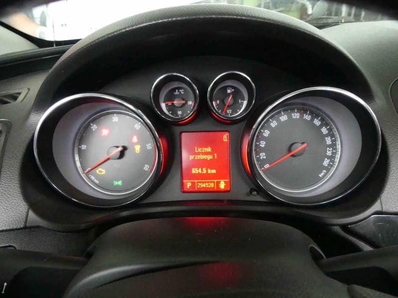 Licznik Opel Insignia A 2,0 CDTI 13327317 EUROPA