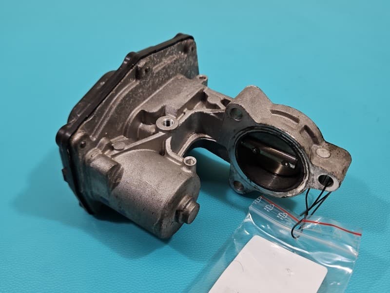 Przepustnica BMW X3 G01 2,0d 52384500 8576810