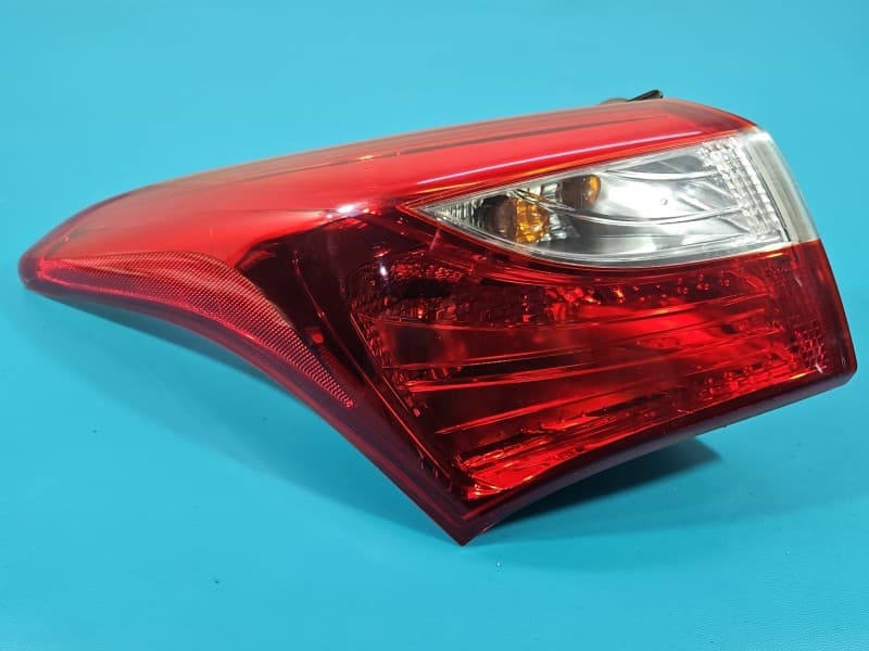 Lampa tył lewa błotnika Hyundai I30 II 12-16 kombi EUROPA 92401-A62