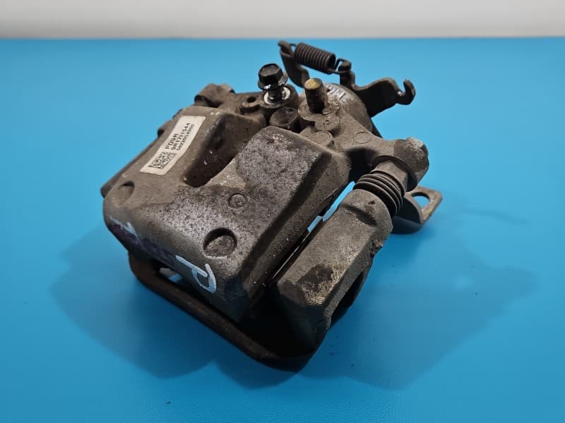 Zacisk tył prawy Kia Ceed III 18-21 HB 1,5 T-GDi