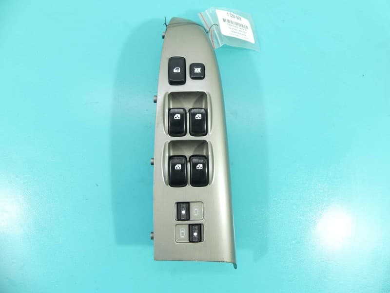 Przełącznik szyb Kia Carnival II 05-14 EU 93570-4D3200T