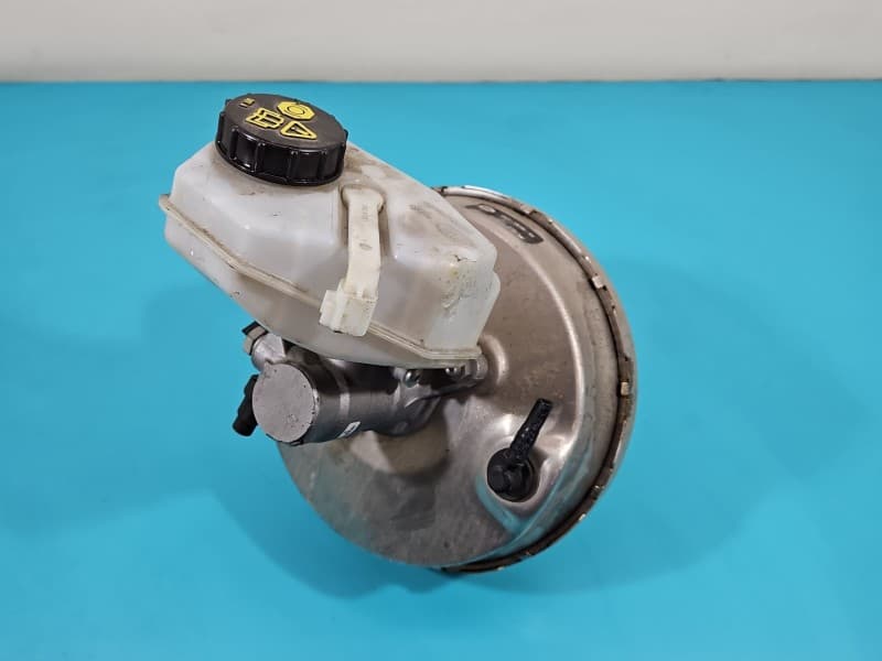 Serwo hamulcowe Land rover Discovery Sport 14- L550 2,0 T FK72-2B195-BD