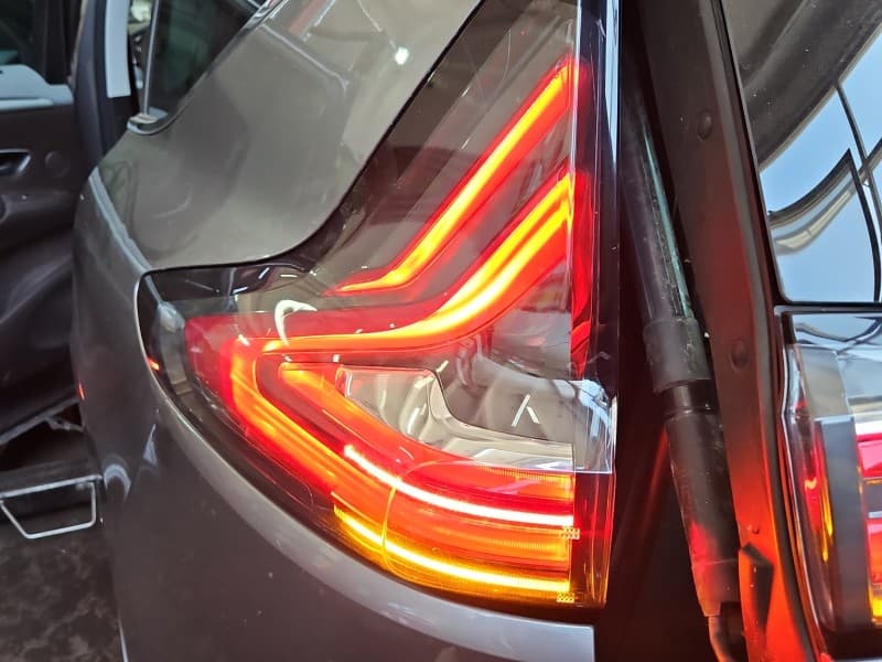 Lampa tył lewa błotnika Renault Espace V HB EUROPA 265550555R