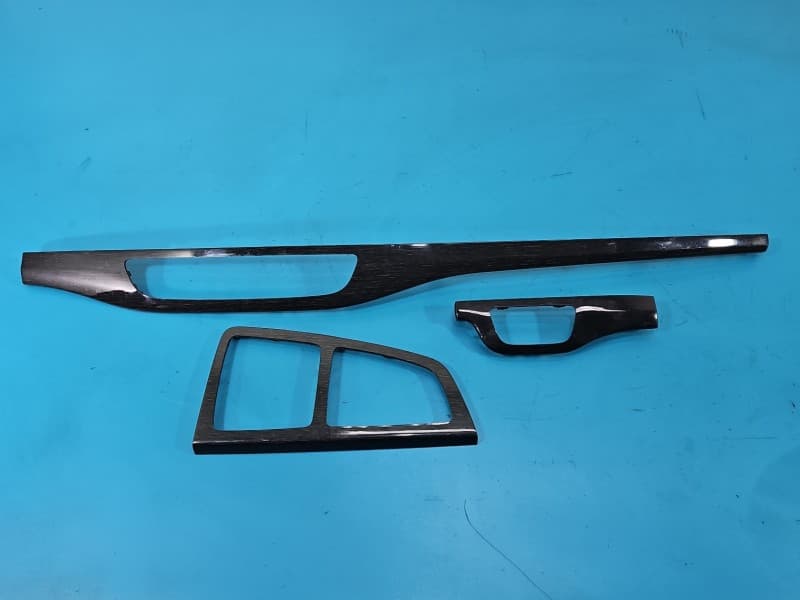 Listwa dekor deski AUDI Q7 II 4M 4M1853190C 4M1853189R 4M1863321P 3 elementy