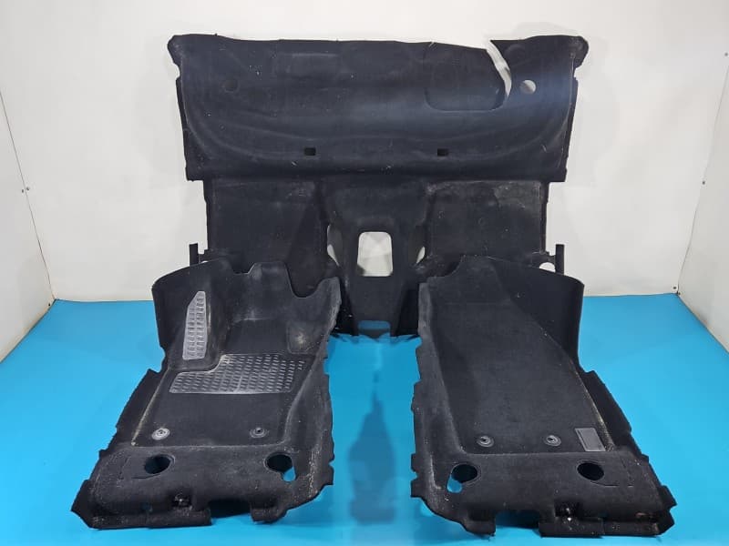 Wykładzina DYWAN PODŁOGA Fiat 500X 07356249810