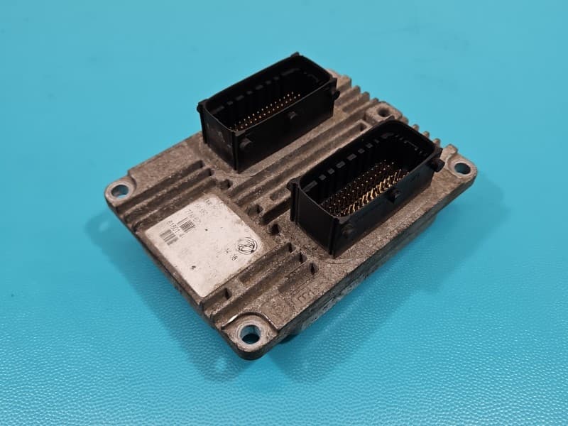 Komputer Sterownik silnika Fiat 500 07-20 1,2 8V 51829843