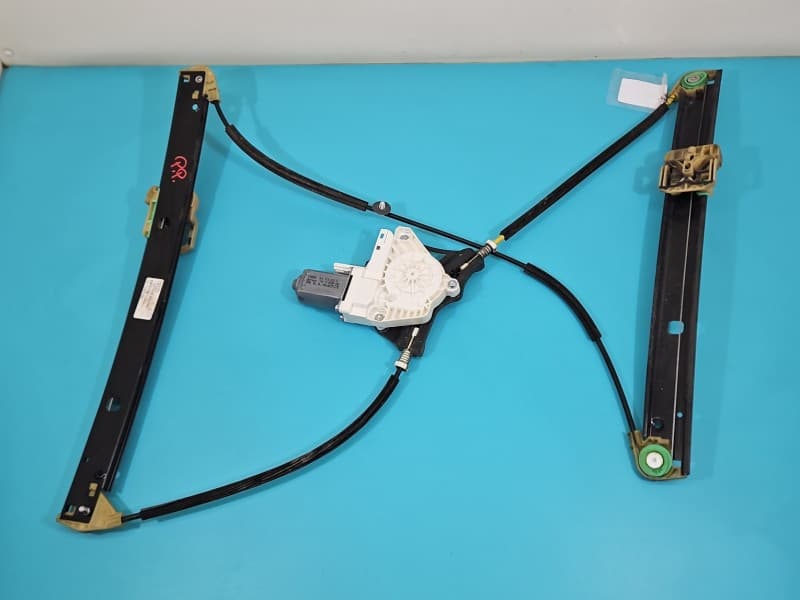 Podnośnik przód prawy SZYBY WINDA 4G0837462 8K0959802B AUDI A6 C7 2pin 5d kombi