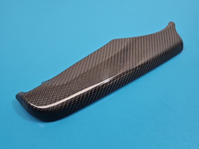 Listwa dekor deski Maserati Quattroporte VI 13- 670005206 Lewa