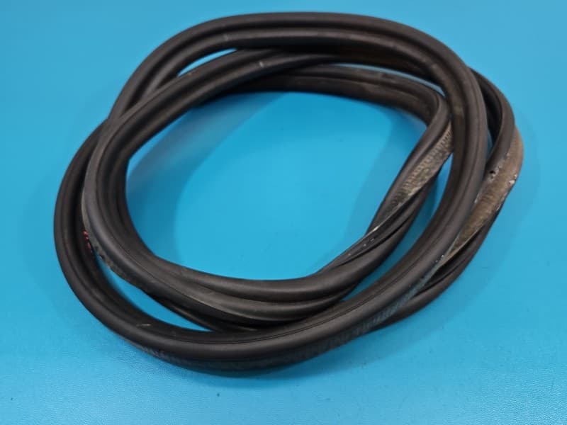 Uszczelka klapy BMW G14 G15 G16 45376505