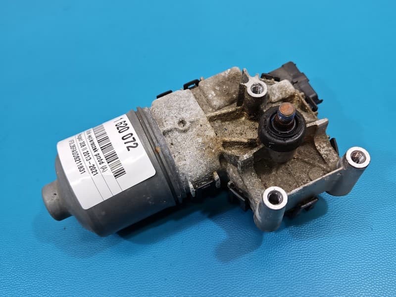 Silniczek Silnik wycieraczek przód Peugeot 308 II T9 4 PIN 0390241584