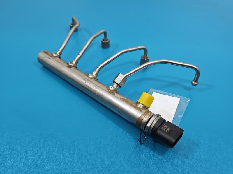 Listwa wtryskowa CZUJNIKI BMW X3 F25 2,0 T 7585411 0261545072 7620946