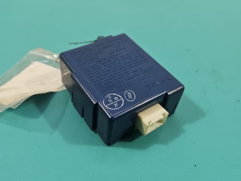 Sterownik moduł CENTRALNEGO ZAMKA LEXUS RX II 03-08 89741-48120