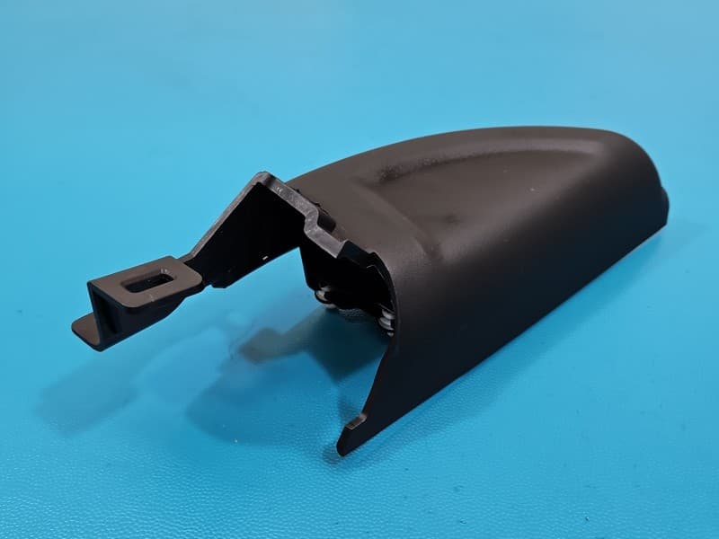 Osłona ZAŚLEPKA PLASTIK Lusterka drzwi prawych MG MG3 24- 11556699