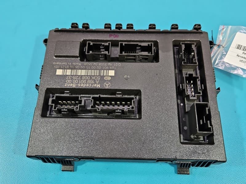 Sterownik moduł Mercedes W245 A1699010000 5DK008728-37