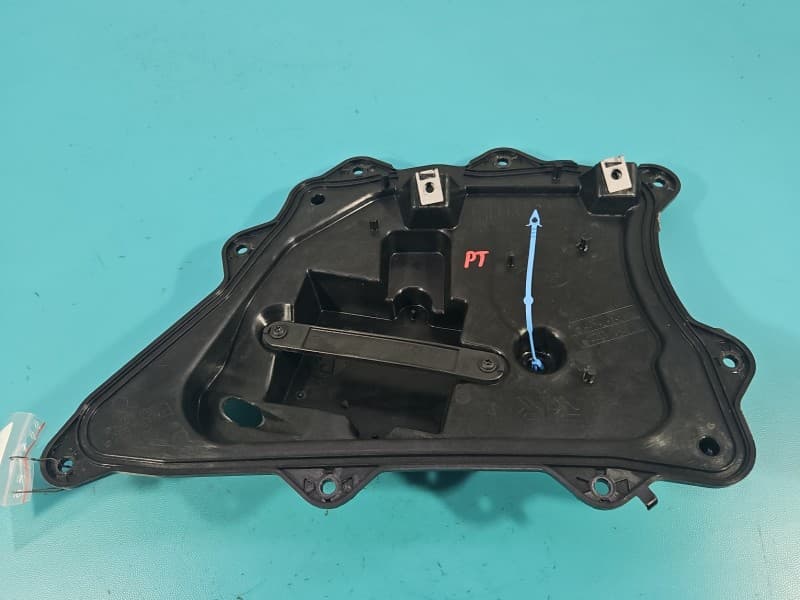 Osłona ZAŚLEPKA PLASTIK drzwi tył prawych Jaguar F-Pace 16- GX73-24766-A