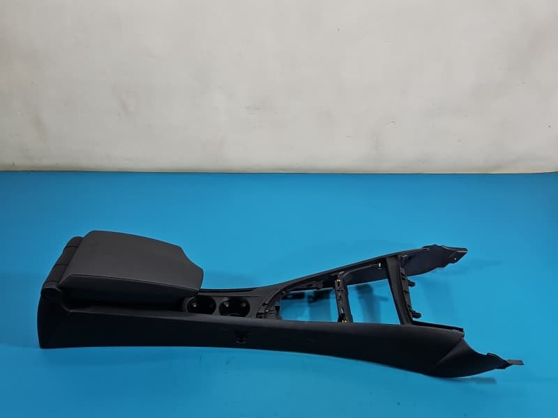 Podłokietnik TUNEL BMW E87 7122228-10 7078566 EUROPA