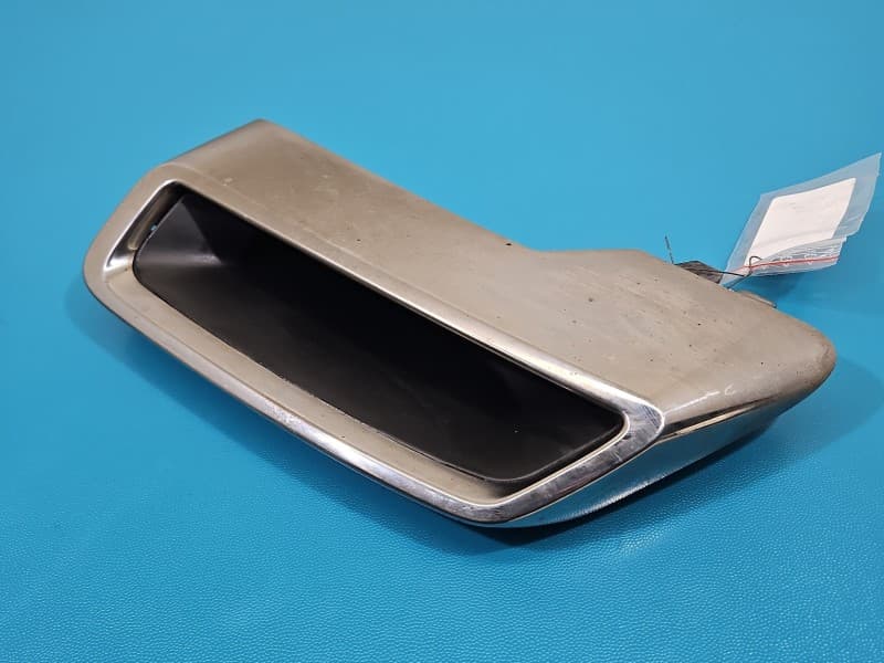 Osłona ZAŚLEPKA PLASTIK TL WYDECHU Peugeot 3008 II 16-23 9811653380